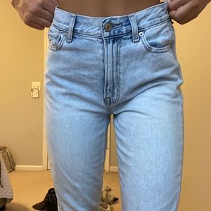 American Eagle light straight leg jeans (short)